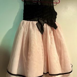 Formal/party Dress girls size 4/5